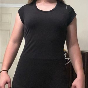 Black Reebok High-Low Athletic Tee size xs